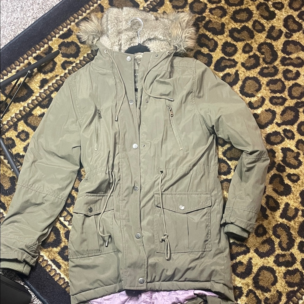 Aeropostale Olive Green Parka Coat with Faux Fur Hood Women’s Size Large